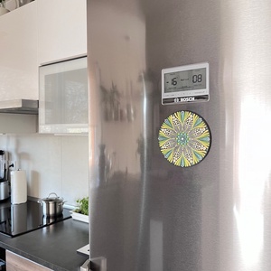 Aranyló zöld és arany mandala hűtőmágnes (13,5 cm) � Elegáns kézzel festett dísz - karácsony - karácsonyi lakásdekoráció - karácsonyi lakásdíszek - Meska.hu