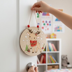 DIY alkotóbox gyerekeknek  Piros pulcsis őzike karácsonyi ajtódísz (20 cm) - diy (csináld magad) - egységcsomag - Meska.hu