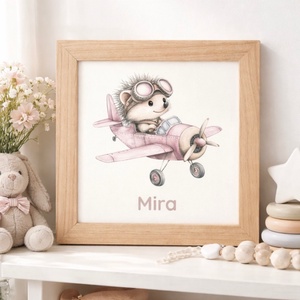 Repülős süni babaszoba falikép natúr fa keretben névvel 25x25, Baba - mama, Babaszoba dekoráció, Babaszoba kép, Papírművészet, Festett tárgyak, MESKA