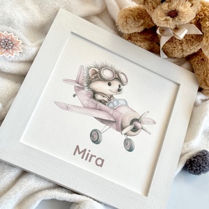 Repülős süni babaszoba falikép fehér keretben névvel 25x25 - baba - mama - babaszoba dekoráció - babaszoba kép - Meska.hu