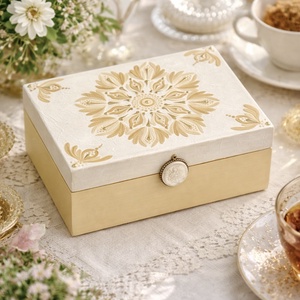 6 rekeszes mandala teásdoboz pezsgő színben - Meska.hu