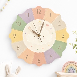 Felhős gyerek falióra pasztell színekkel, 30 cm - Meska.hu