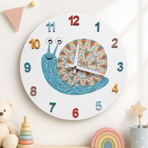 Csiga-biga festett gyerek falióra, átmérő 35 cm - Meska.hu