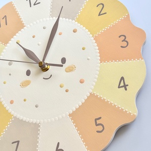 Mosolygó napocska gyerek falióra � 30 cm, csendes járás - otthon & életmód - dekoráció - fali és függő dekoráció - falióra & óra - Meska.hu