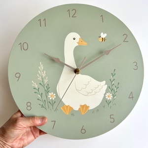 Libás falióra gyerekszobába � kézzel festett, zsályazöld, 30 cm - otthon & életmód - dekoráció - fali és függő dekoráció - falióra & óra - Meska.hu