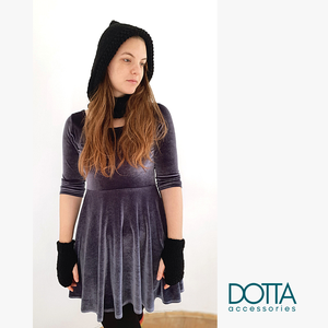 Boszi sapka - fekete csúcsos sapka sállal - vastag meleg puha gyapjús fonalból kötött balaklava - otthon & életmód - dekoráció - halloween - halloweeni jelmez és kiegészítők - Meska.hu