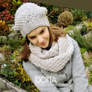 Női gyapjús téli szett - kézzel kötött szürke meleg sapka sál körsál - vastag meleg puha fonal - ruha & divat - sál, sapka, kendő - sapka & sál szett - Meska.hu
