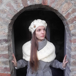 Dotta női kötött sapka - kézzel készült téli beret- meleg puha gyapjús fonalból - farmerkék színben - ruha & divat - sál, sapka, kendő - sapka - Meska.hu