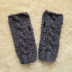 Dotta szett választható sállal - kézzel kötött sapka sál - vastag meleg puha fonalból - gyapjú női szett, krémfehér - ruha & divat - sál, sapka, kendő - sapka & sál szett - Meska.hu