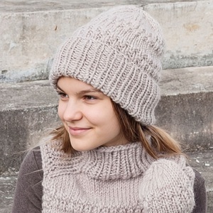 Viki kötött sapka - puha meleg fonalból - kézzel kötött vastag téli beanie - Meska.hu