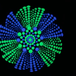 Sötétben világító mandala festés - otthon & életmód - dekoráció - spiritualitás - mandala - Meska.hu