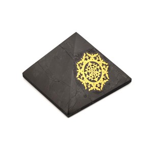 Shungit piramis sri yantra arany matricás 6cm, Kellékek & szerszámok, Ásvány alapanyag, Shungit piramis, , MESKA