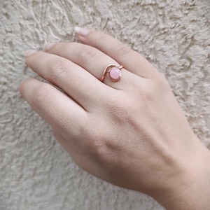 BeEql Lina és Laila gyűrű ékszer, Ékszer, Gyűrű, Többköves gyűrű, , Vörösréz alapos, kalapált gyűrűk

A drót vastagság 1,2mm

A pink jáde gyűrű átmérője kb 18mm, a cse..., MESKA