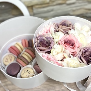 Virágos MACARON box  - Meska.hu