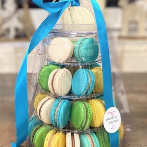 Macaron torony (4 emeletes) hordozóval - élelmiszer - édesség - Meska.hu