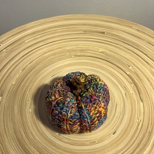 Horgolt őszi dísztök - kellékek & szerszámok - dekorációs kellékek - őszi dekor - őszi dekortök - Meska.hu