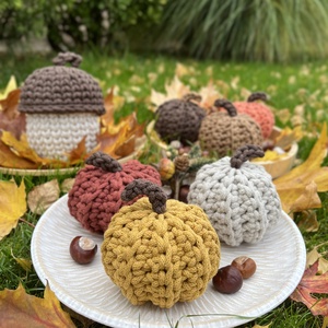 Horgolt őszi dísztök - kellékek & szerszámok - dekorációs kellékek - őszi dekor - őszi dekortök - Meska.hu