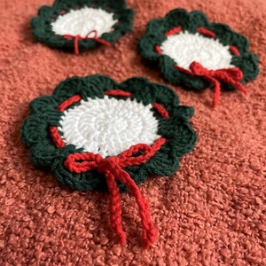Karácsonyi poháralátét horgolt - otthon & életmód - konyhafelszerelés, tálalás - tálalás - tányér- és poháralátét - Meska.hu