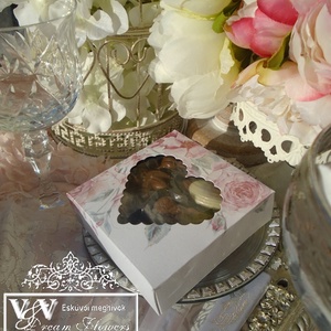 Esküvői meghívó belga bonbonnal díszdobozban rózsás szives - esküvő - meghívó & kártya - meghívó - Meska.hu