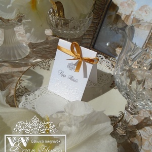Esküvői ültetőkártya domborított mintával arany szalaggal Gatsby art deco stílusban - esküvő - meghívó & kártya - ültetési rend - Meska.hu