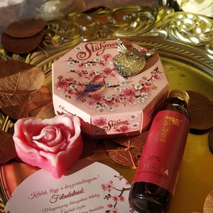 Koszorúslányfelkérő tanúfelkérő mini box angyalszárnyas nyakékkel, mini itallal bonbonnal  - esküvő - meghívó & kártya - koszorúslány felkérő - Meska.hu