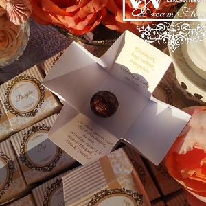 Bridgerton stílusú esküvői köszönetajándék dobozka csokigolyóval regency, barokk vagy western esküvőre - esküvő - emlék & ajándék - köszönőajándék - Meska.hu