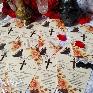 Koporsó alakú esküvői meghívó csipkével Goth, vámpír, gótikus, Halloween, dark, alternative esküvőkre  - esküvő - meghívó & kártya - meghívó - Meska.hu
