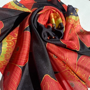 Fekete piros indiai mintás kézzel festett  selyemkendő sál, Ruha & Divat, Sál, Sapka, Kendő, Kendő, Selyemfestés, MESKA
