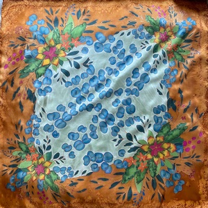 Kövirózsás kézzel festett selyemkendő sál 70x70 cm - ruha & divat - sál, sapka, kendő - kendő - Meska.hu