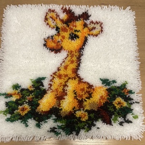 Cuki zsiráf subás párna � gyerekszobába tökéletes!, Baba - mama, Gyerek díszpárna, Babaszoba-dekoráció, Csomózás, MESKA