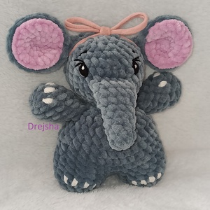 Plüss kis elefánt, Játék & Sport, Plüssállat & Játékfigura, Elefánt, Horgolás, MESKA