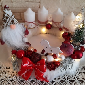 Piros fehér adventi koszorú világító ledsorral  - karácsony - adventi díszek - adventi koszorú - Meska.hu