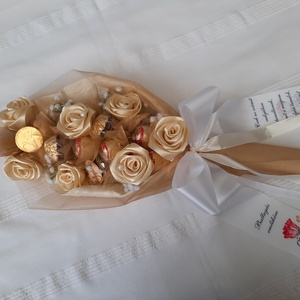 Rocher,Mozart golyó csokor,kézi készítésű szaténrózsákkal elegáns ,egyedi,különleges - otthon & életmód - dekoráció - virágdísz és tartó - csokor & virágdísz - Meska.hu