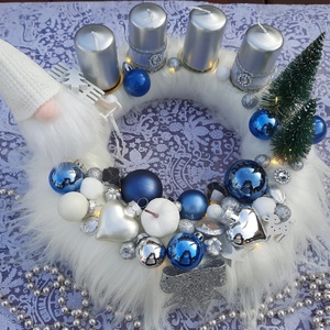 Adventi koszorú világító ledsor, szőrmés, fehér,ezüst ,kék színű  - karácsony - adventi díszek - adventi koszorú - Meska.hu