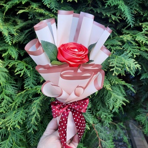 Nőnapi mini rózsacsokor - otthon & életmód - dekoráció - virágdekoráció - virágdíszítő kellékek - Meska.hu