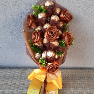 Csokicsokor,kézi készítésű szaténrózsákkal elegáns ,egyedi,különleges, Élelmiszer, Édesség, Virágkötés, Mindenmás, MESKA