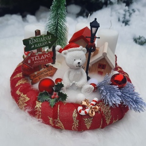 Macis adventi koszorú házikókkal - karácsony - karácsonyi lakásdekoráció - ünnepi asztaldekoráció - Meska.hu