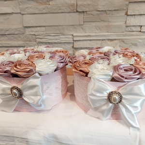 Szülőköszöntő virágdoboz selyemrózsákkal/2db/, Esküvő, Emlék & Ajándék, Doboz, Mindenmás, Virágkötés, MESKA