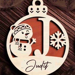 Neves karácsonyfadísz fából - Meska.hu