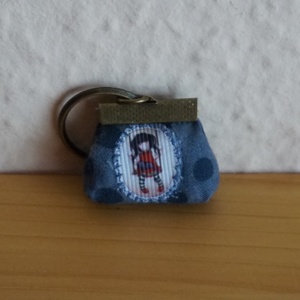Táskás kulcstartó / Gorjuss babás /, Táska & Tok, Kulcstartó & Táskadísz, Kulcstartó, Patchwork, foltvarrás, Varrás, MESKA
