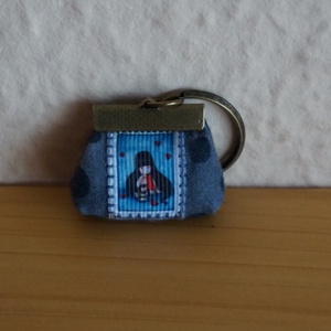 Táskás kulcstartó / Gorjuss babás /, Táska & Tok, Kulcstartó & Táskadísz, Kulcstartó, Patchwork, foltvarrás, Varrás, MESKA