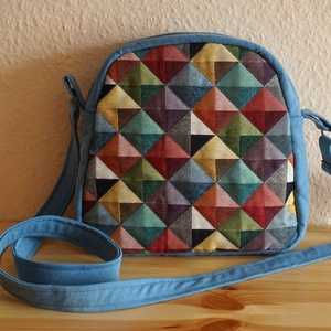 Színes négyzetek válltáska, Táska & Tok, Kézitáska & válltáska, Vállon átvethető táska, Varrás, Patchwork, foltvarrás, MESKA