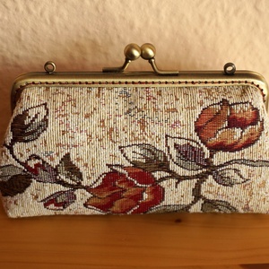 Virágos neszi , Táska & Tok, Pénztárca & Más tok, Pénztárca, Varrás, Patchwork, foltvarrás, MESKA