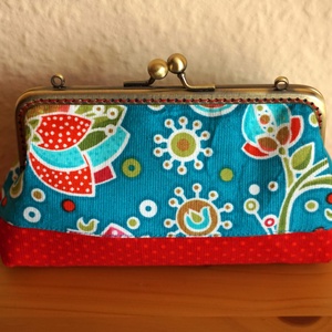 Virágos neszi , Táska & Tok, Neszesszer, Varrás, Patchwork, foltvarrás, MESKA