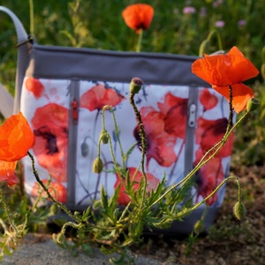 Pipacsos válltáska, Táska & Tok, Kézitáska & válltáska, Vállon átvethető táska, Varrás, MESKA