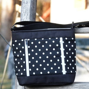 Pöttyös válltáska - táska & tok - kézitáska & válltáska - vállon átvethető táska - Meska.hu