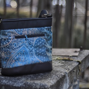 Mintás válltáska - táska & tok - kézitáska & válltáska - vállon átvethető táska - Meska.hu