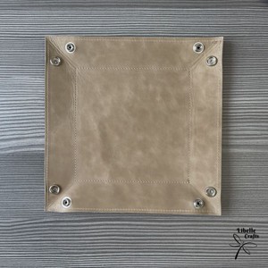 Színes bőr tálca - bézs - otthon & életmód - dekoráció - asztal és polc dekoráció - dekorációs tál, tartó - Meska.hu