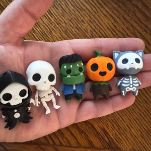 Cuki Halloween kulcstartók - otthon & életmód - dekoráció - halloween - halloweeni figurák - Meska.hu