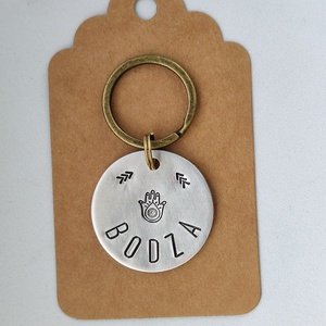 Kézzel készült alumínium kutyabiléta  � Hamsa Keze (32mm) - otthon & életmód - kisállatoknak - kutyáknak - kutya biléta - Meska.hu